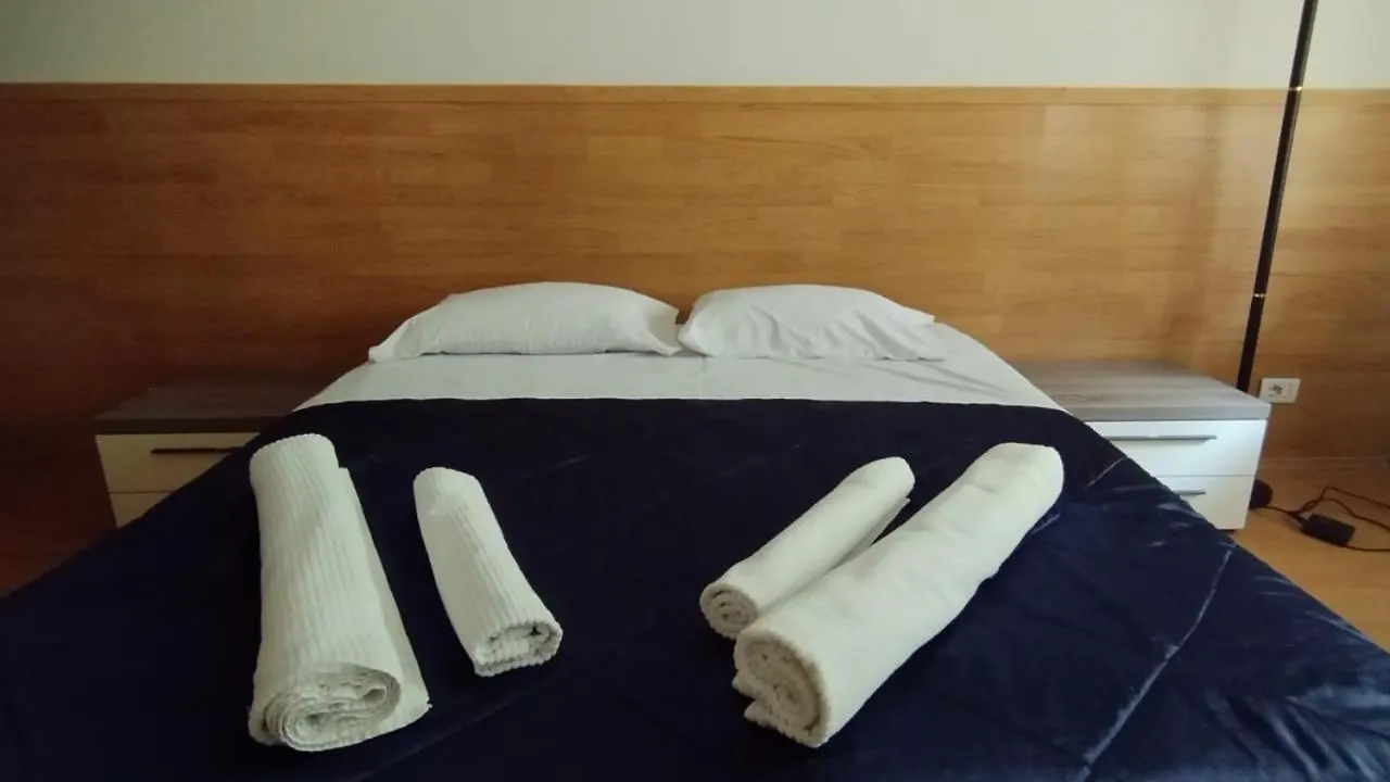 Downtown Authentic Apartment Tirana Myslym Shyri 0*,  Albanien