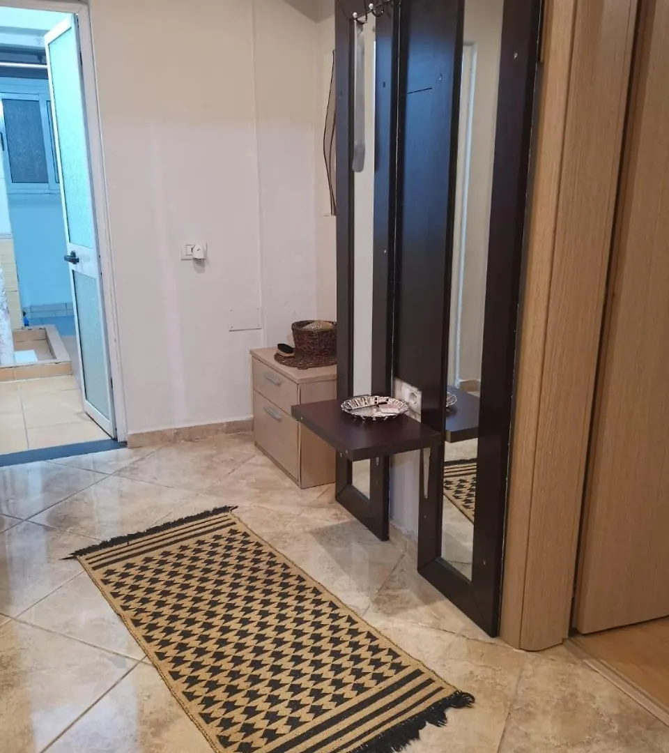 Downtown Authentic Apartment Tirana Myslym Shyri 0*,